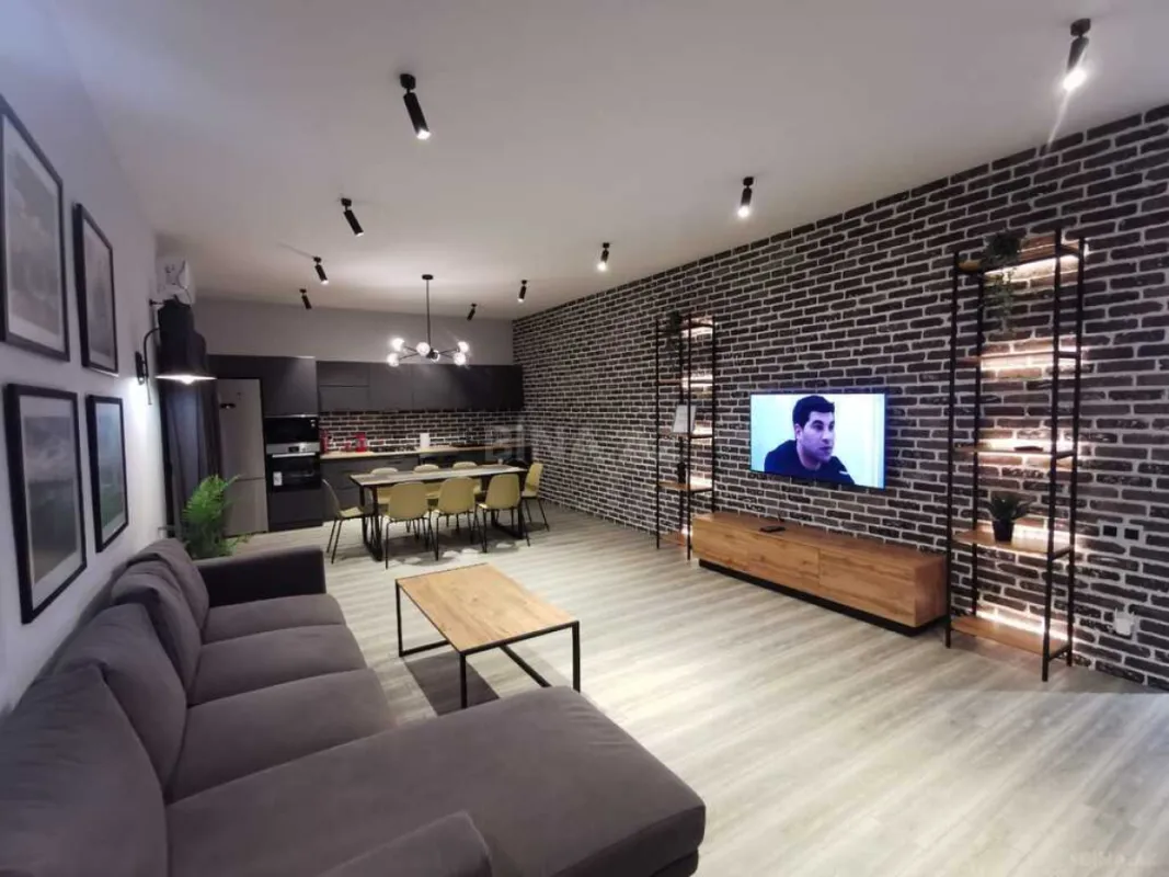 Kirayə verilir 5 otaqlı həyət evi 180 m²