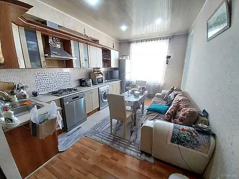 Satılır 3 otaqlı mənzil 100 m² — Bakı, Memar Əcəmi yanı 3 otaq 100.00 m²