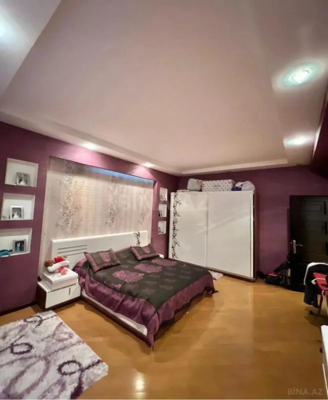 Satılır 3 otaqlı mənzil 140 m²