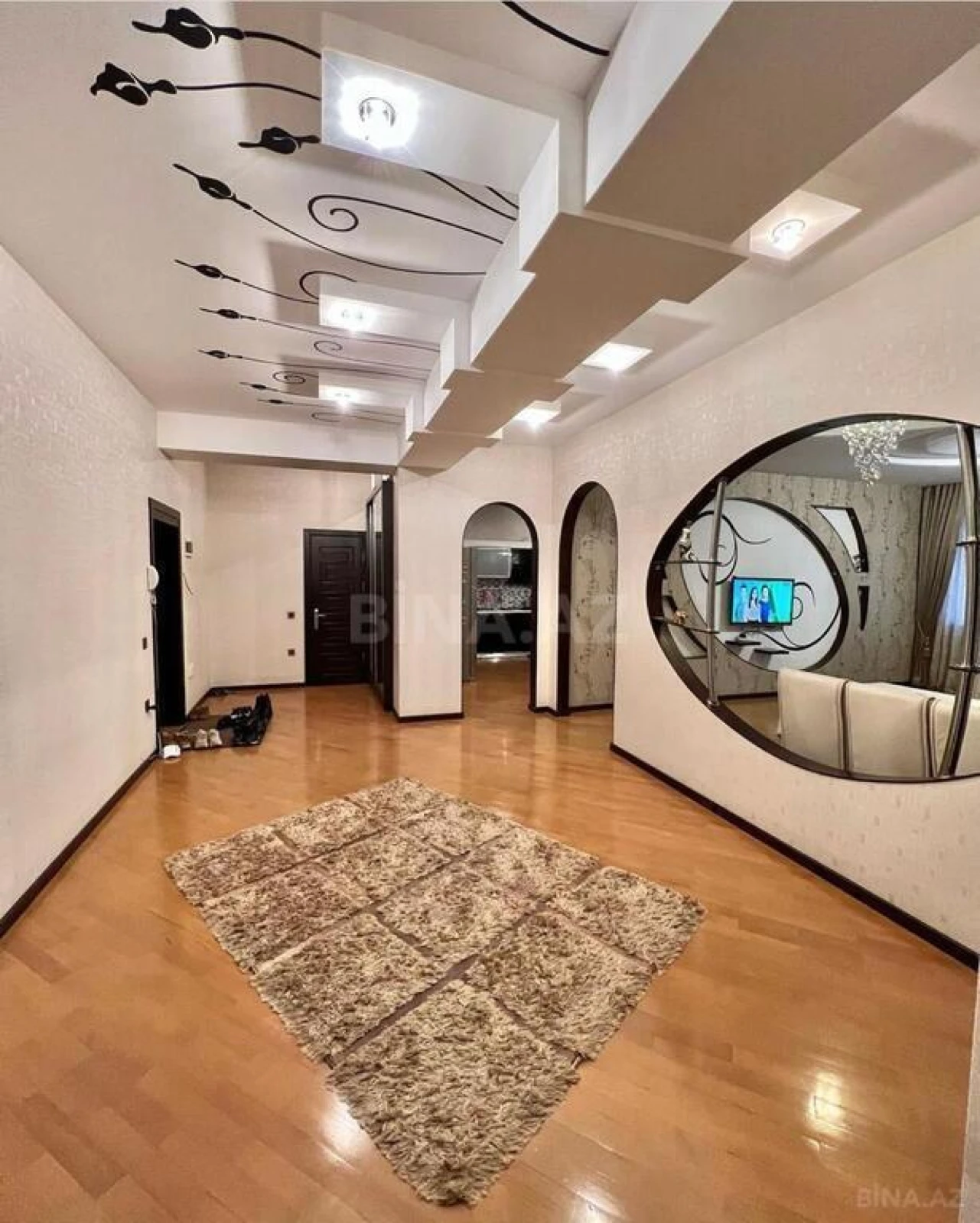 Satılır 3 otaqlı mənzil 140 m²