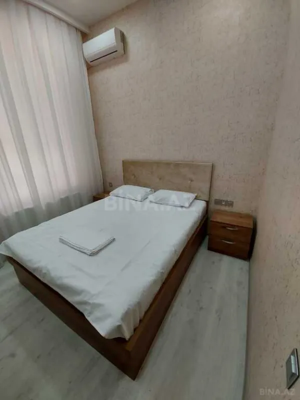 Satılır obyekt 240 m²