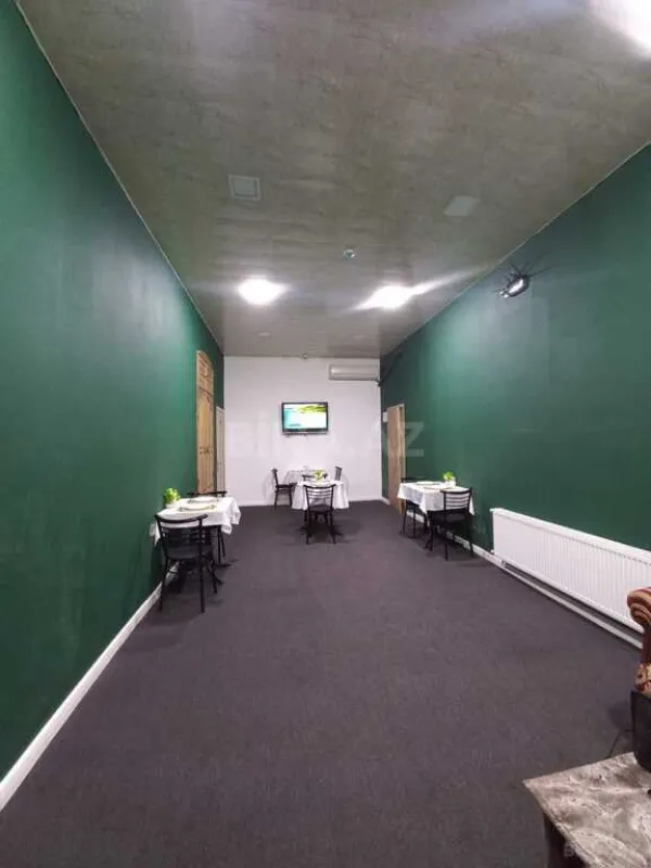 Satılır obyekt 240 m²