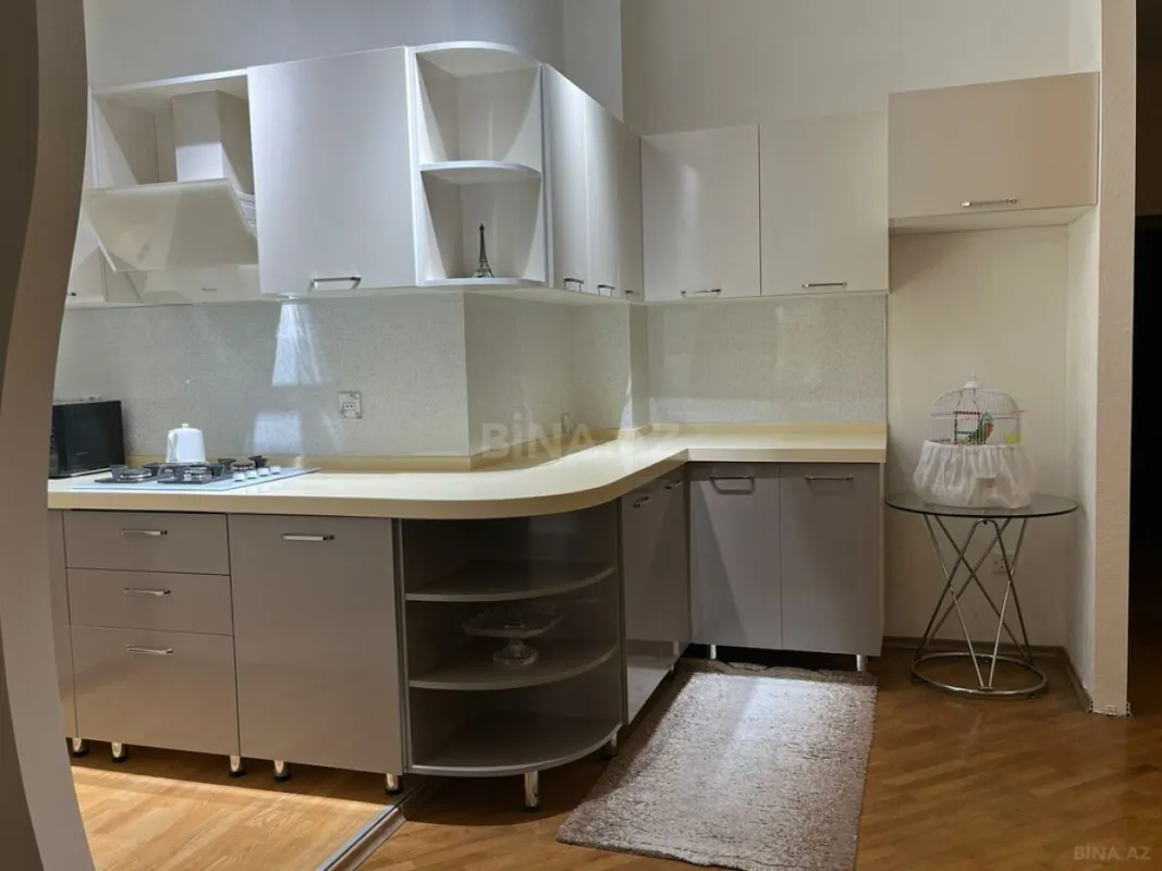 Satılır 2 otaqlı mənzil 70 m²