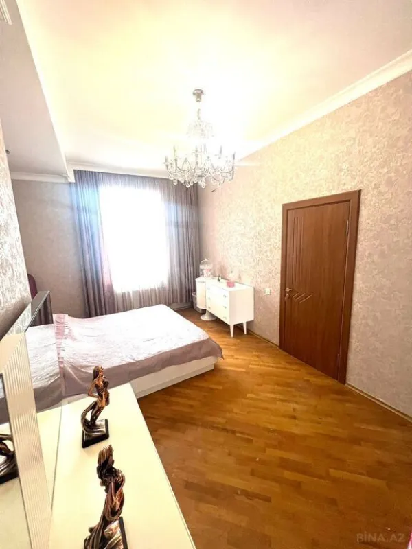 Satılır 2 otaqlı mənzil 70 m²