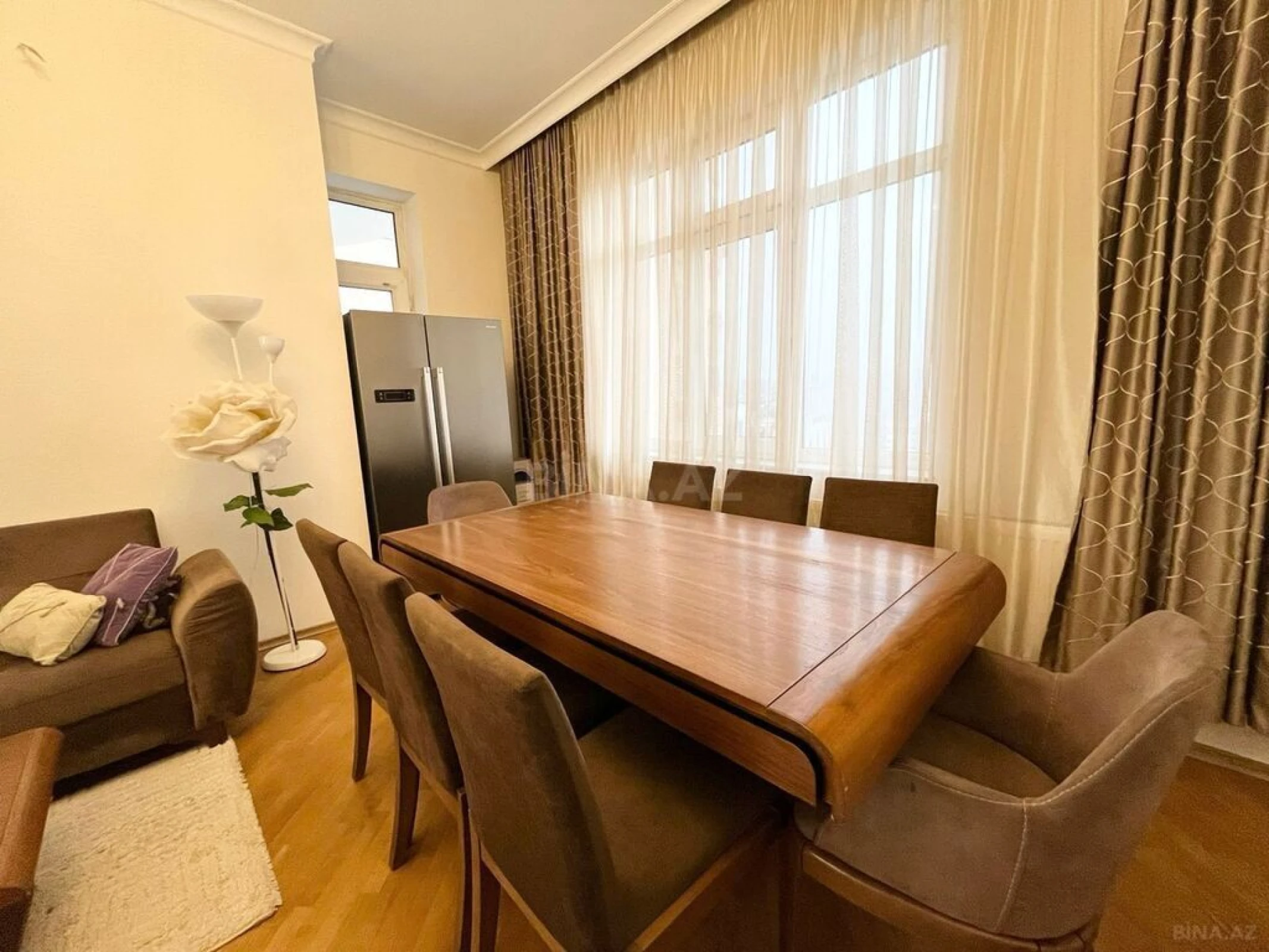 Satılır 2 otaqlı mənzil 70 m²