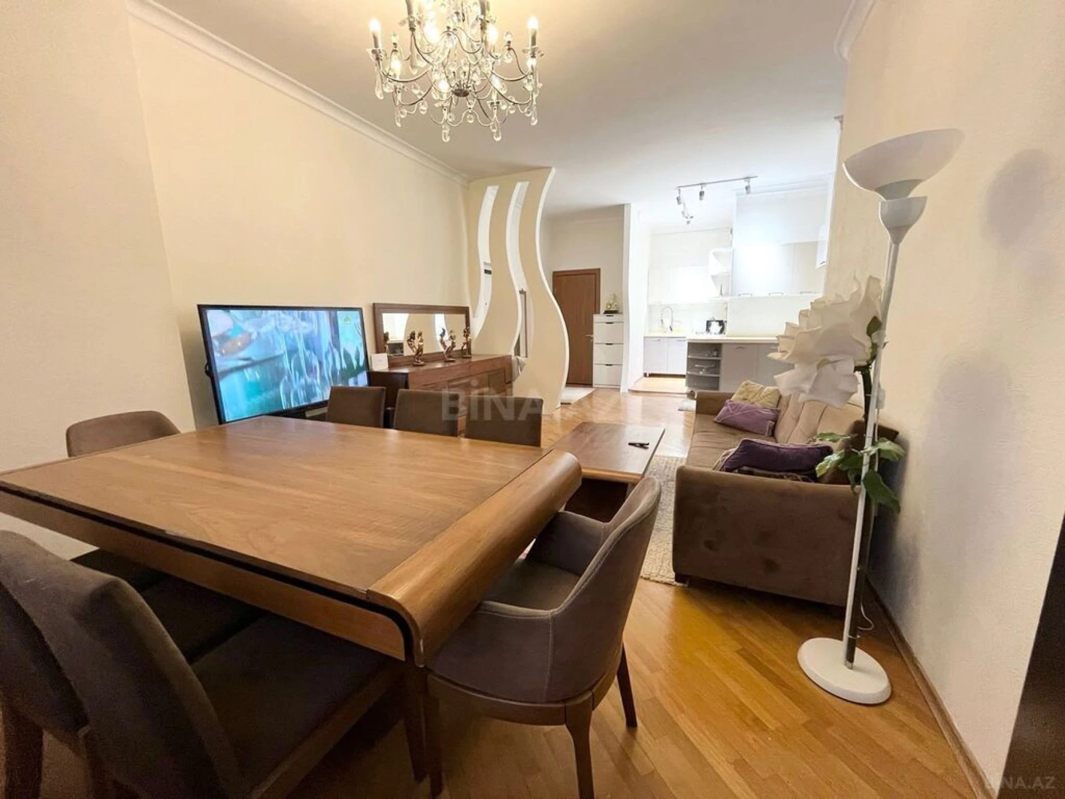 Satılır 2 otaqlı mənzil 70 m²