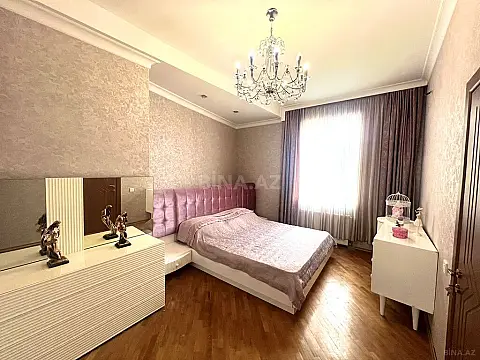 Satılır 2 otaqlı mənzil 70 m²