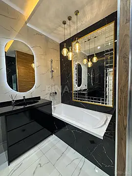 Satılır 5 otaqlı həyət evi 200 m²