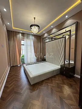 Satılır 5 otaqlı həyət evi 200 m²