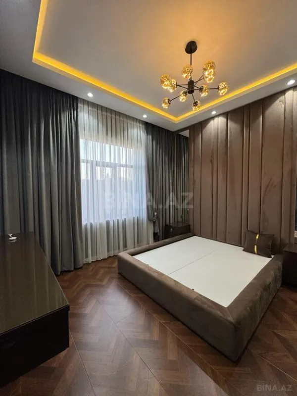 Satılır 5 otaqlı həyət evi 200 m²