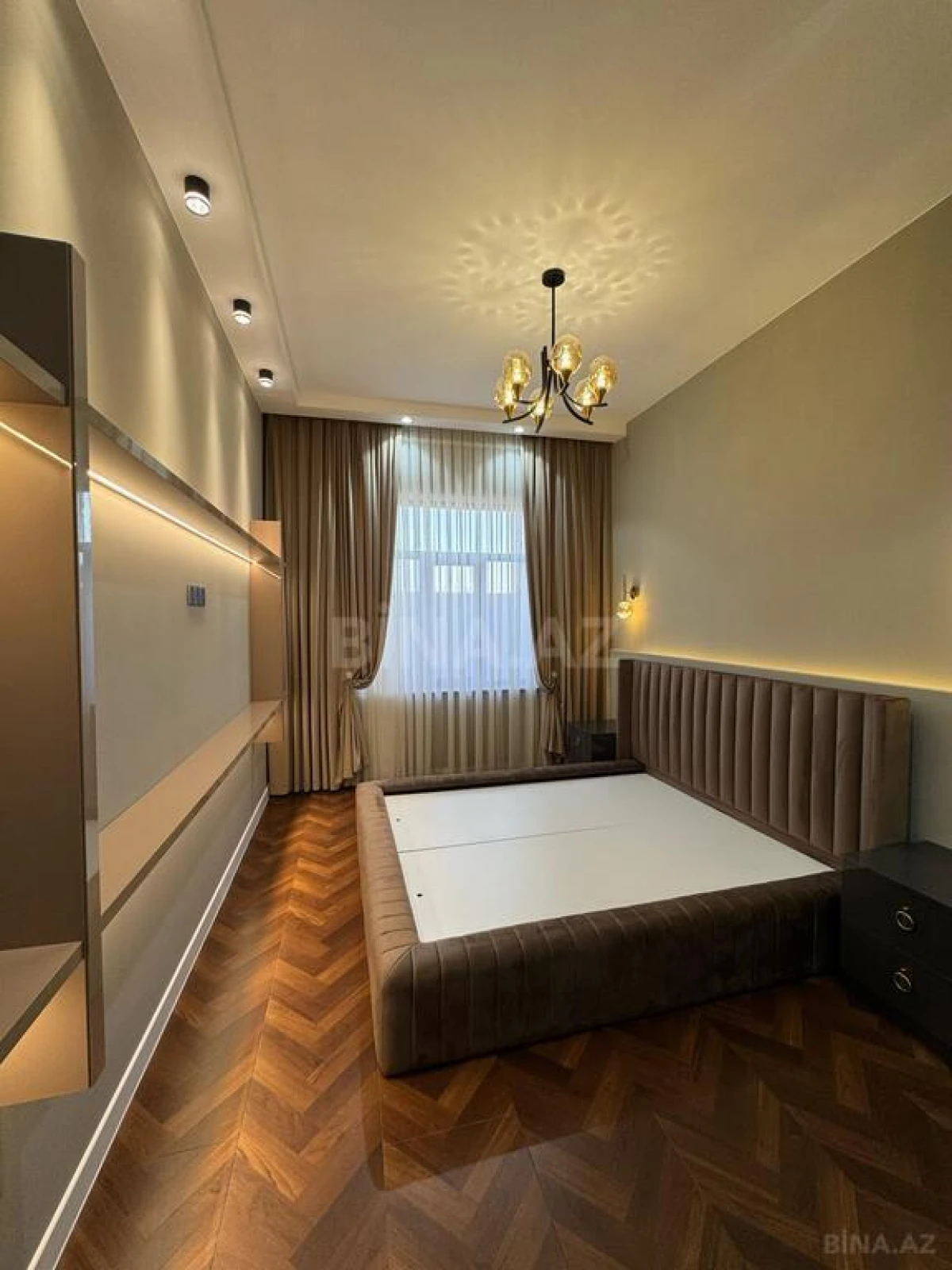 Satılır 5 otaqlı həyət evi 200 m²