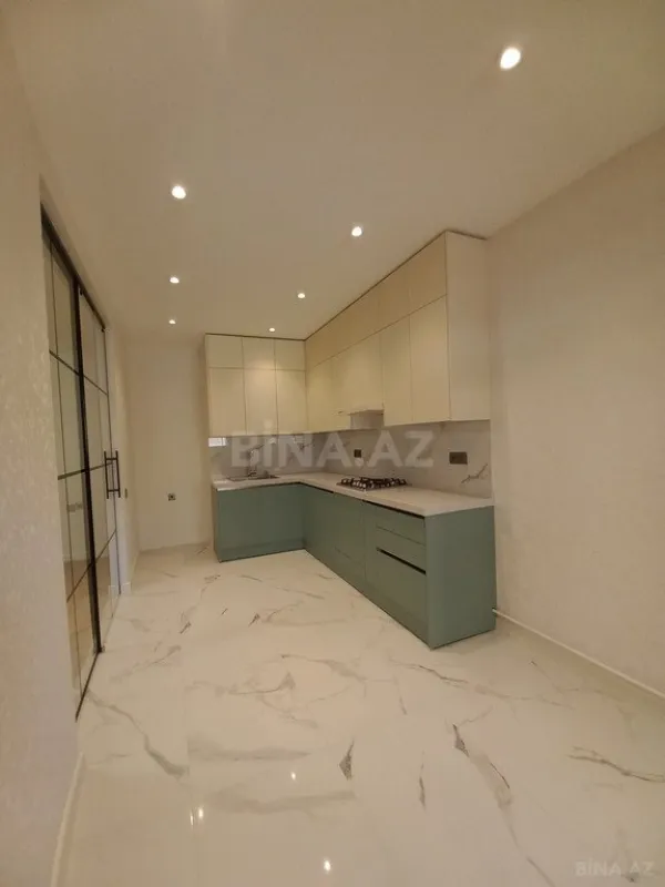 Satılır 3 otaqlı mənzil 107 m²