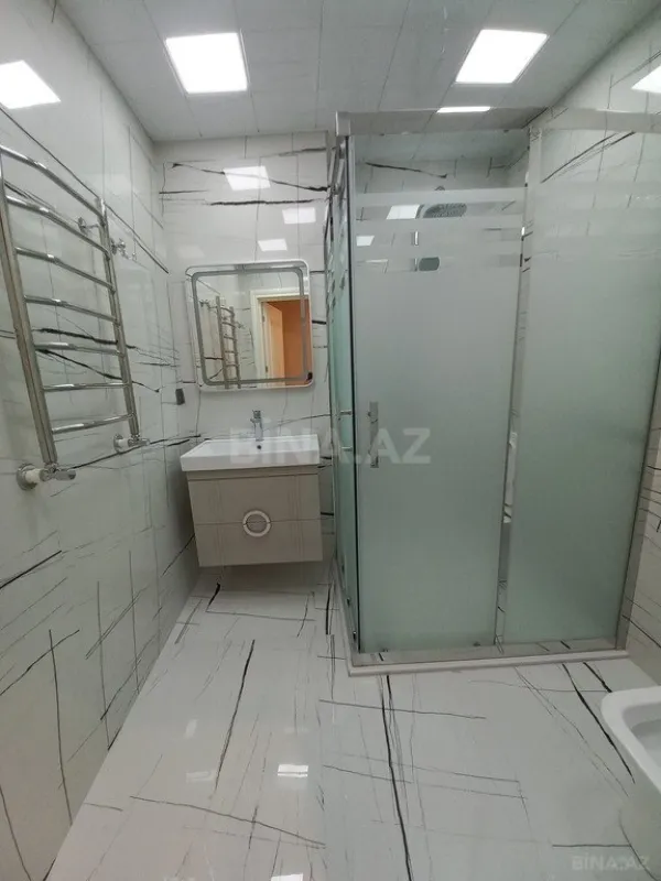 Satılır 3 otaqlı mənzil 107 m²
