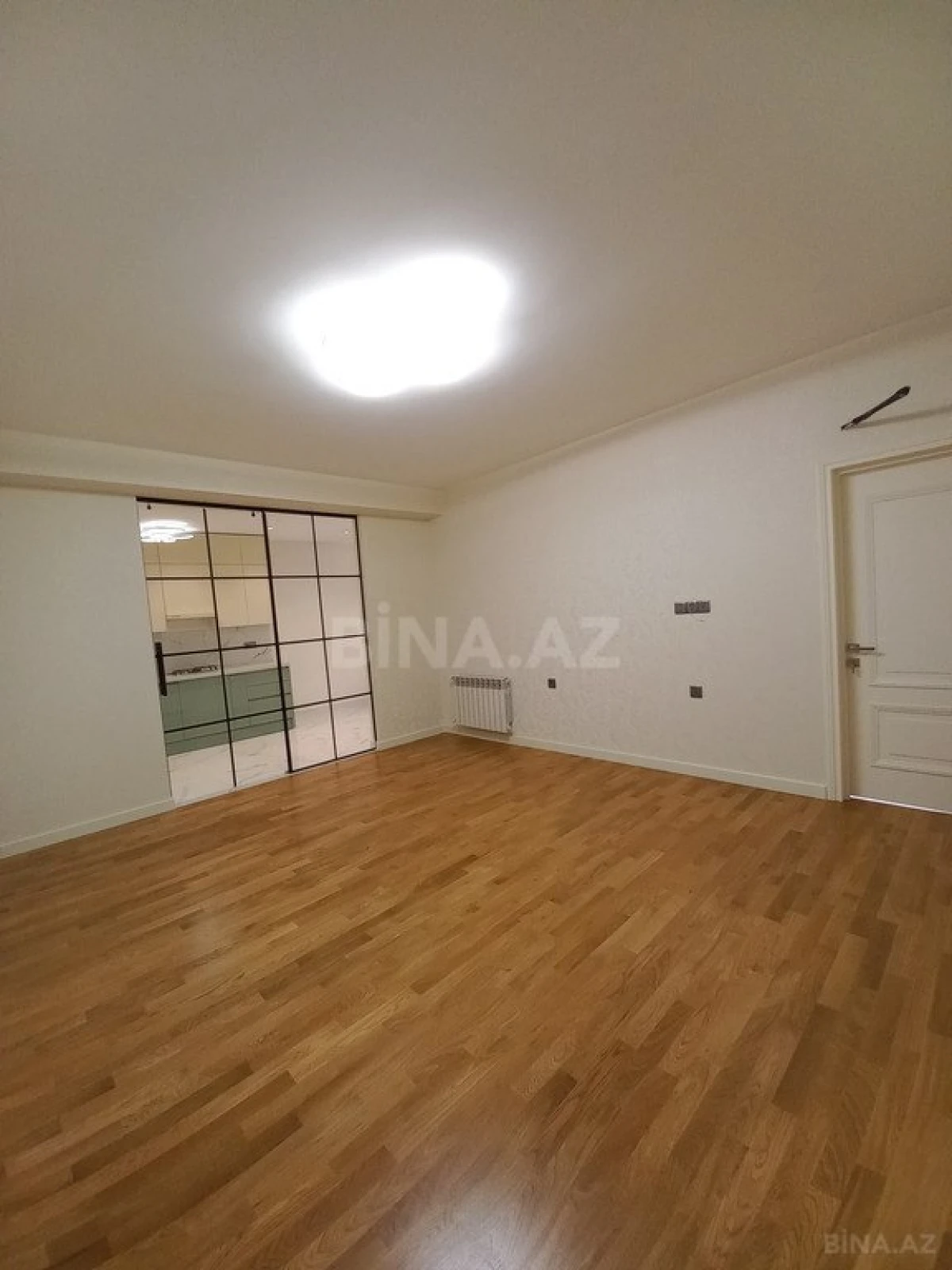 Satılır 3 otaqlı mənzil 107 m²