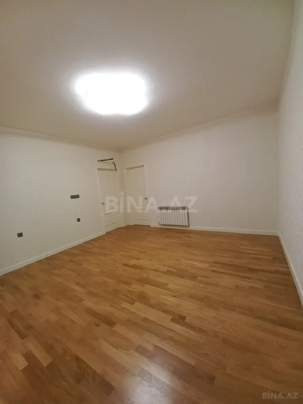 Satılır 3 otaqlı mənzil 107 m²