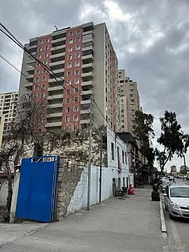 Satılır 4 otaqlı mənzil 166 m²