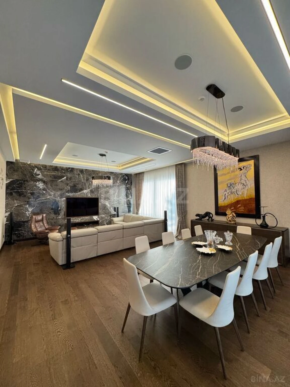 Satılır 6 otaqlı həyət evi 650 m²