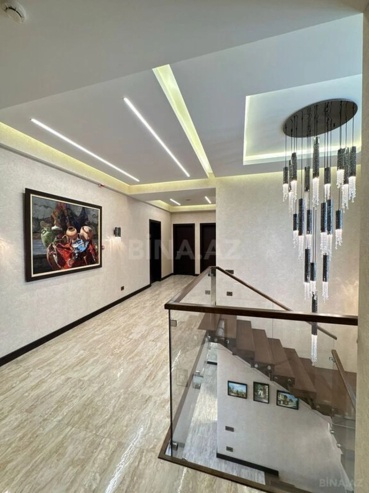 Satılır 6 otaqlı həyət evi 650 m²
