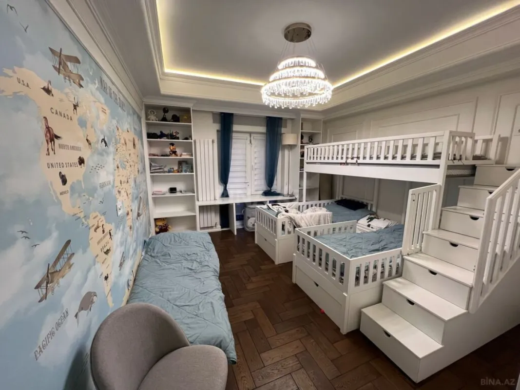 Satılır 3 otaqlı mənzil 141 m²