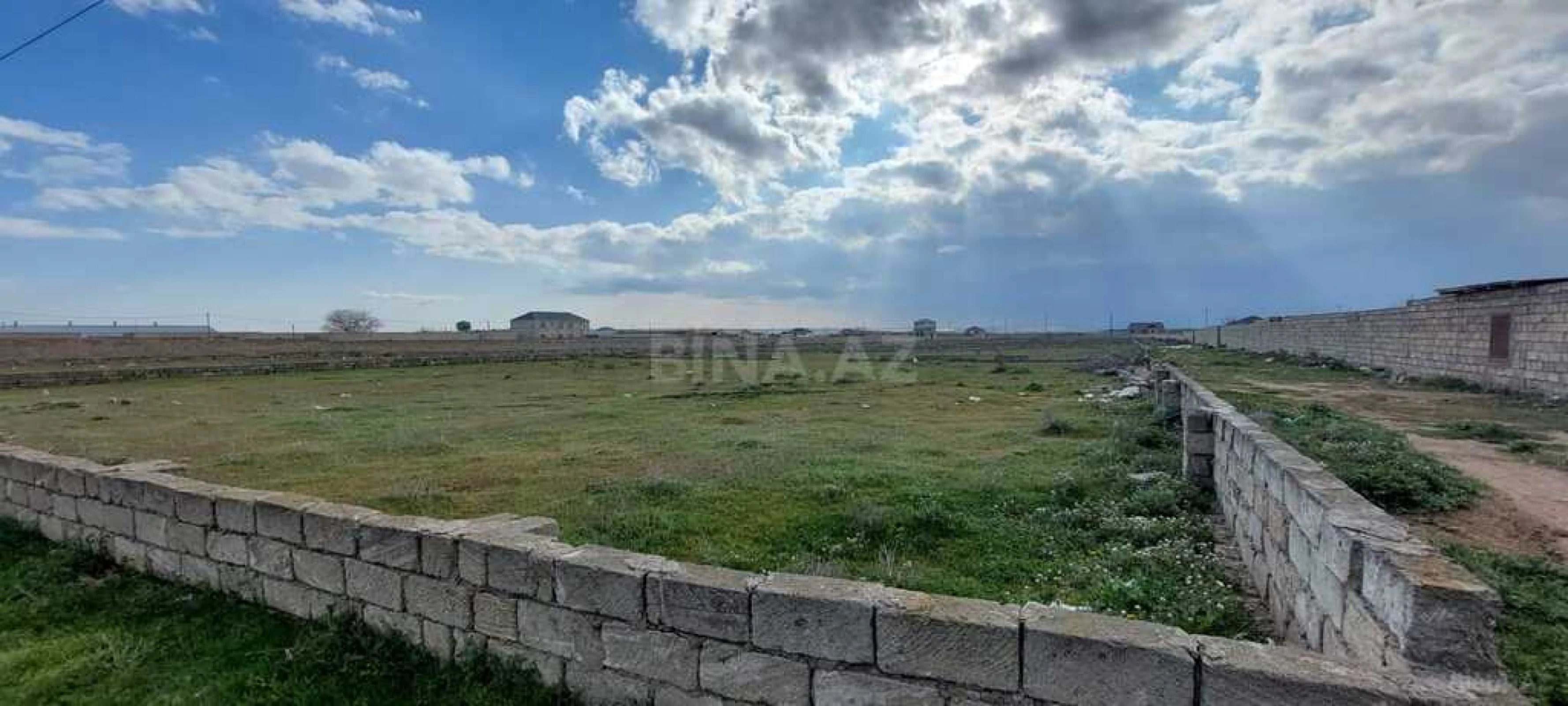 Satılır torpaq sahəsi 10 m²