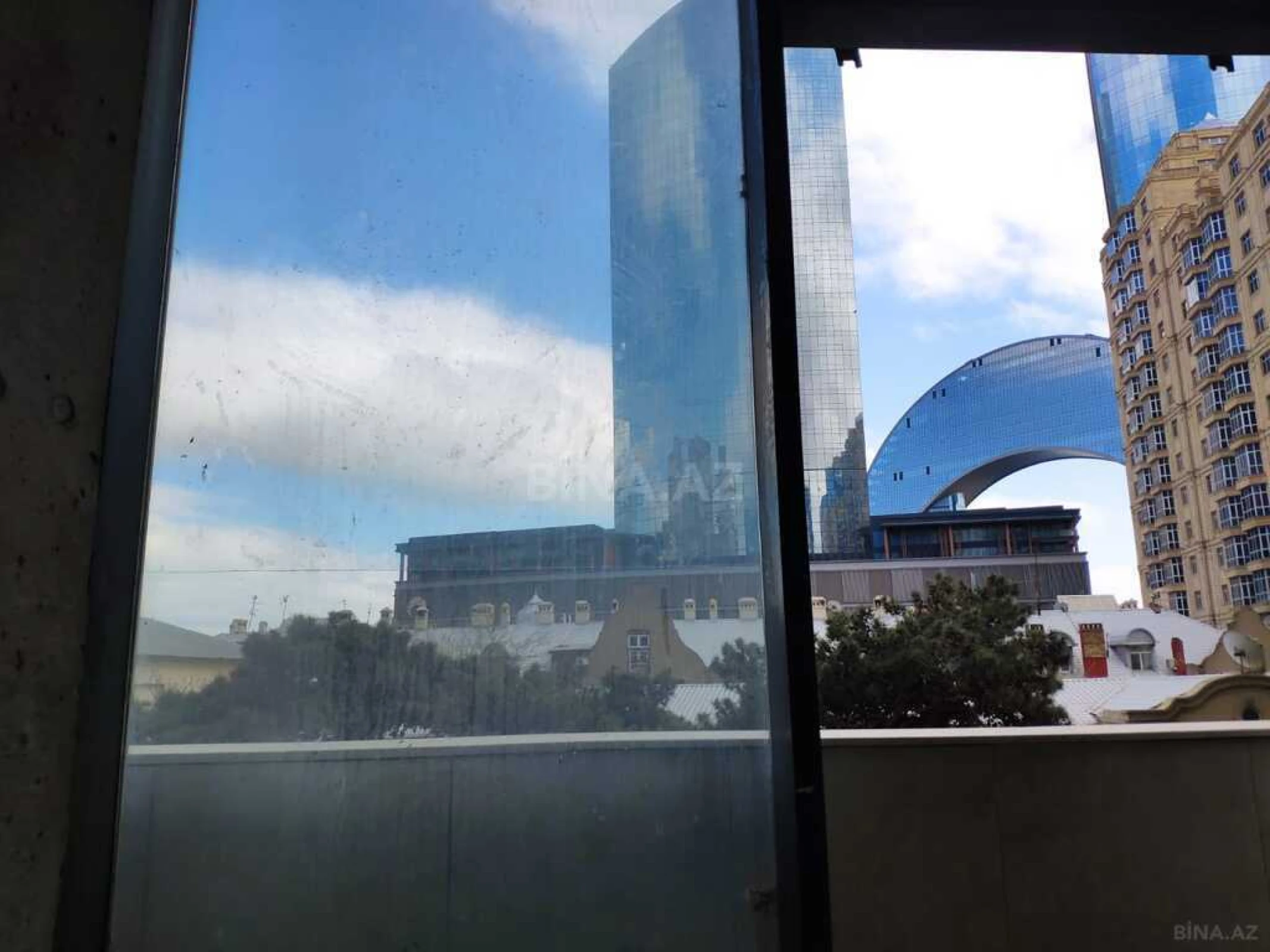 Satılır obyekt 81 m²