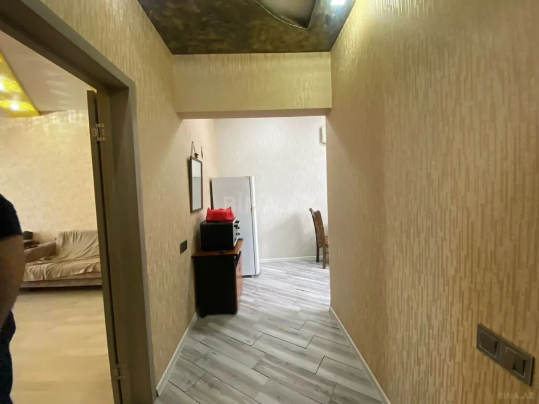 Satılır 2 otaqlı mənzil 68 m²