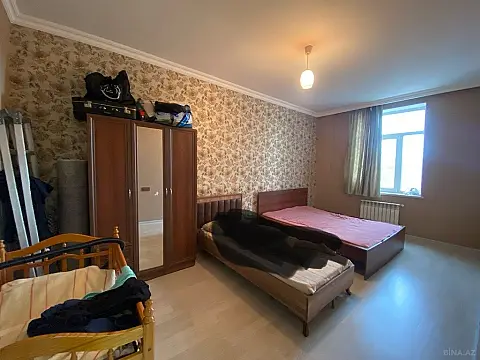 Satılır 2 otaqlı mənzil 68 m²