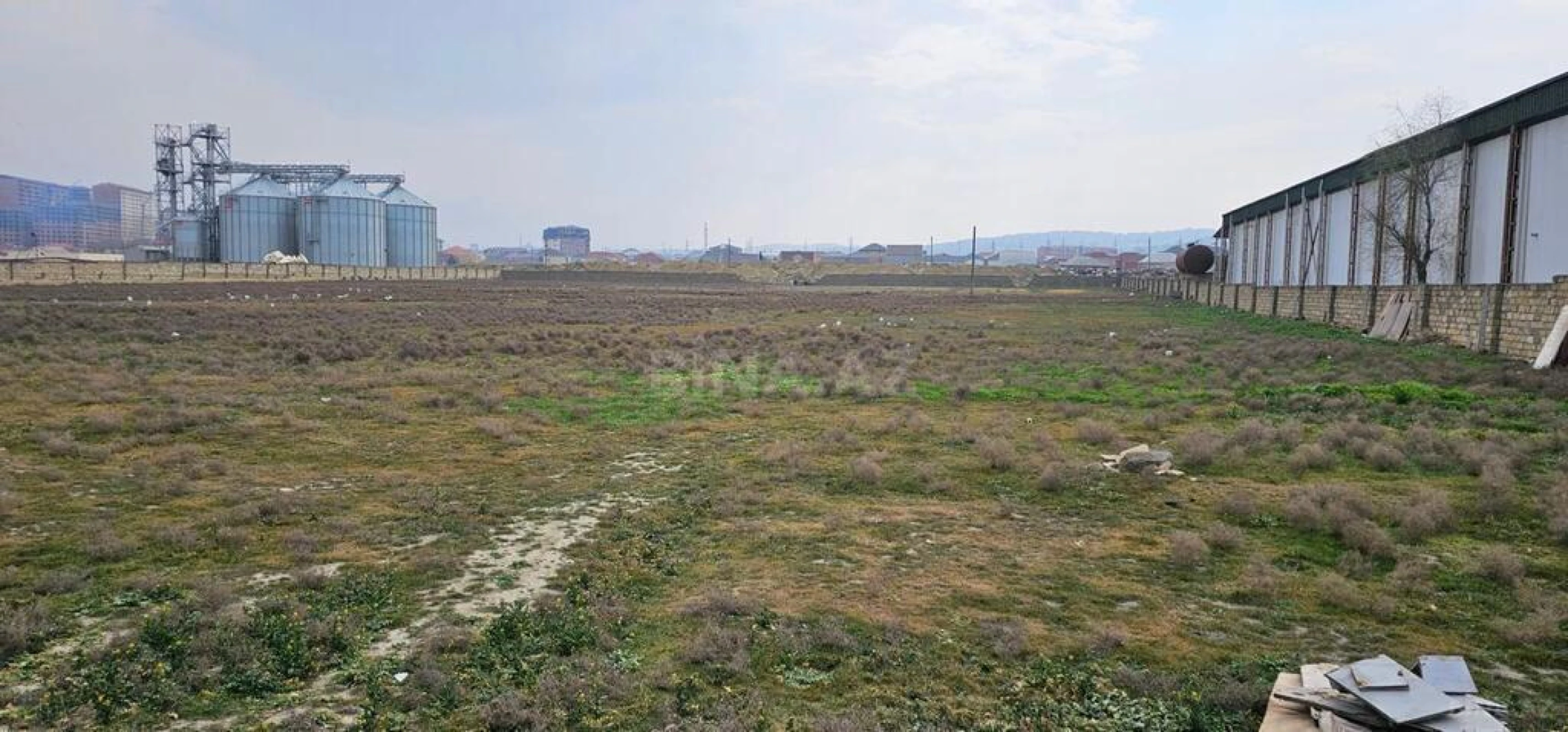 Satılır torpaq sahəsi 3000 m²