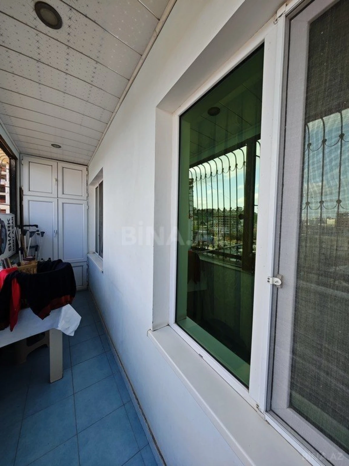 Satılır 5 otaqlı mənzil 120 m²