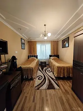 Satılır 5 otaqlı mənzil 120 m²