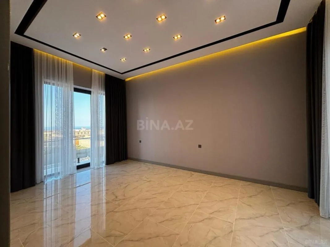 Satılır 4 otaqlı həyət evi 210 m²