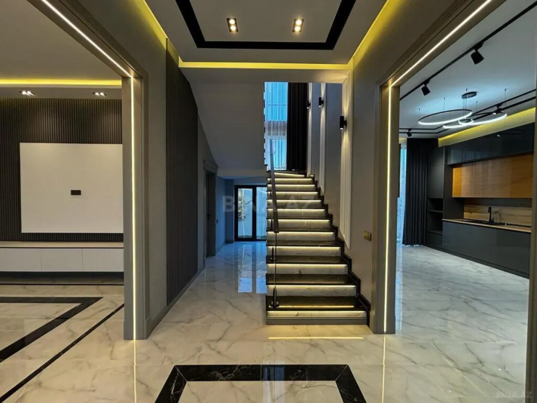 Satılır 4 otaqlı həyət evi 210 m²