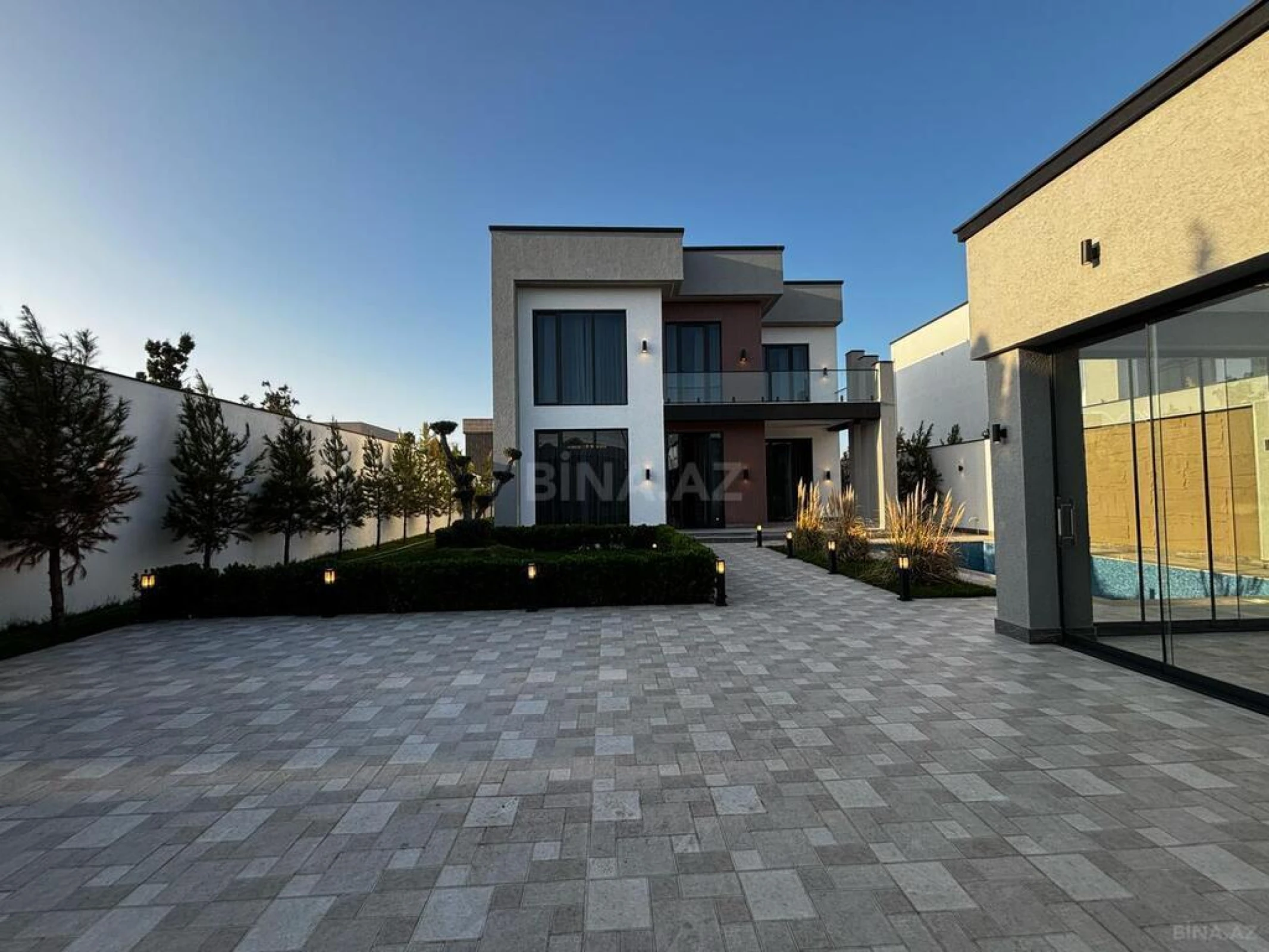 Satılır 4 otaqlı həyət evi 210 m²