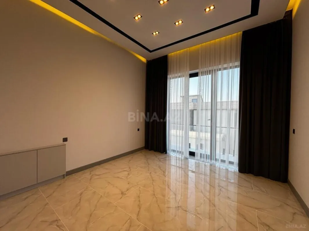 Satılır 4 otaqlı həyət evi 210 m²