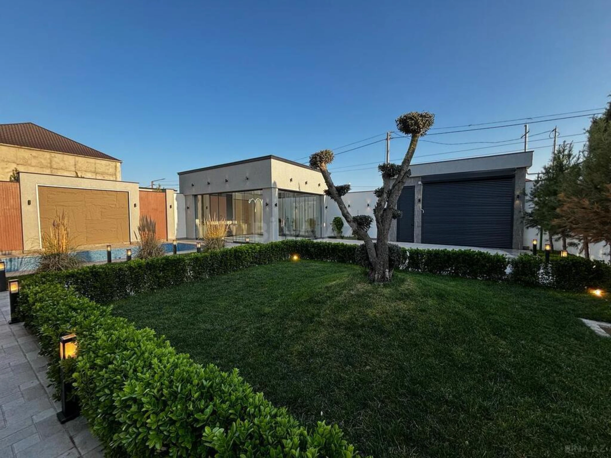 Satılır 4 otaqlı həyət evi 210 m²