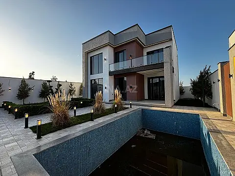 Satılır 4 otaqlı həyət evi 210 m²