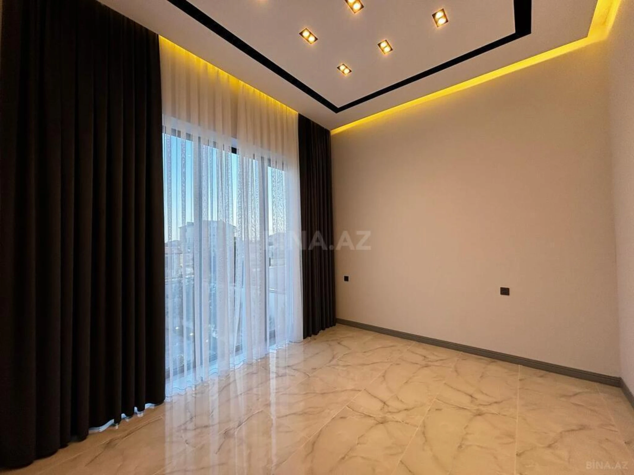 Satılır 4 otaqlı həyət evi 210 m²