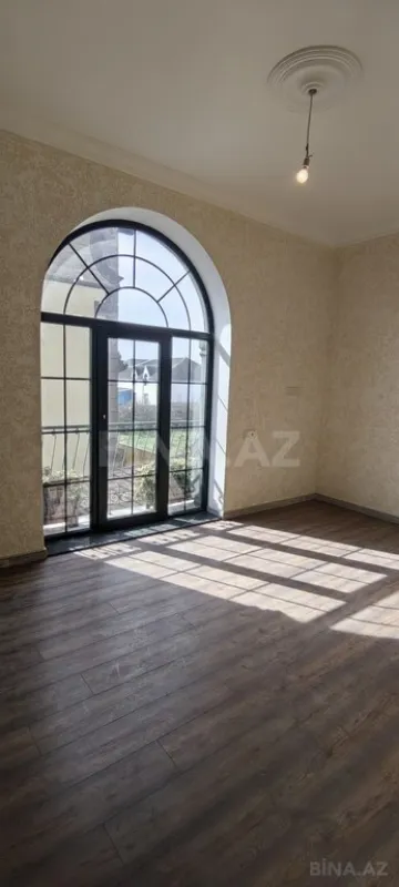 Satılır 5 otaqlı həyət evi 320 m²