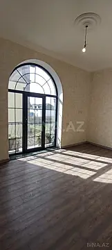 Satılır 5 otaqlı həyət evi 320 m²