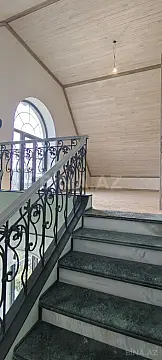 Satılır 5 otaqlı həyət evi 320 m²