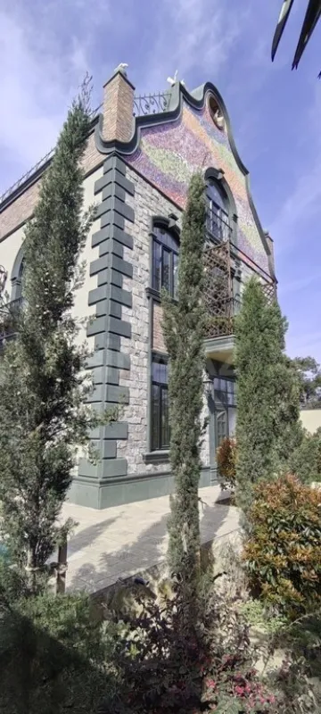 Satılır 5 otaqlı həyət evi 320 m²