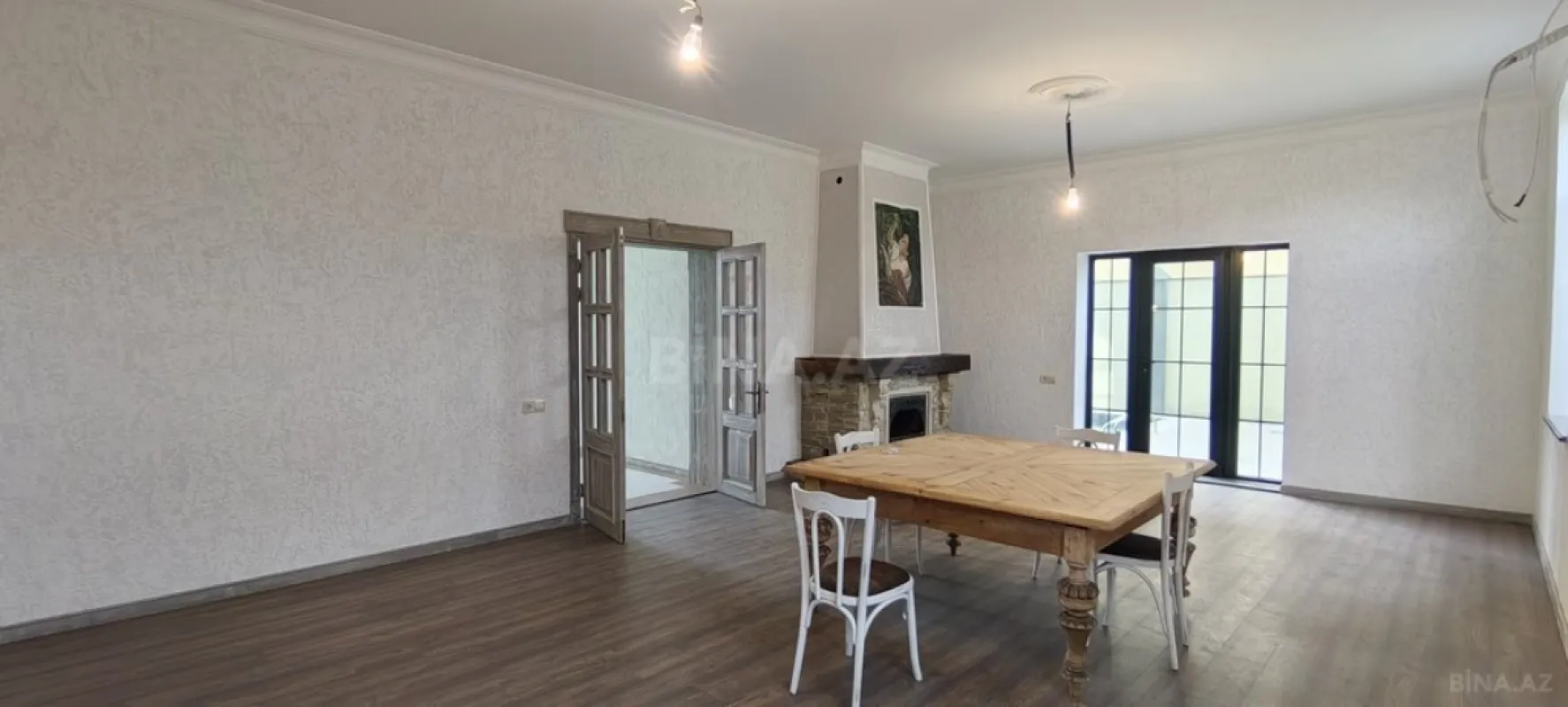 Satılır 5 otaqlı həyət evi 320 m²