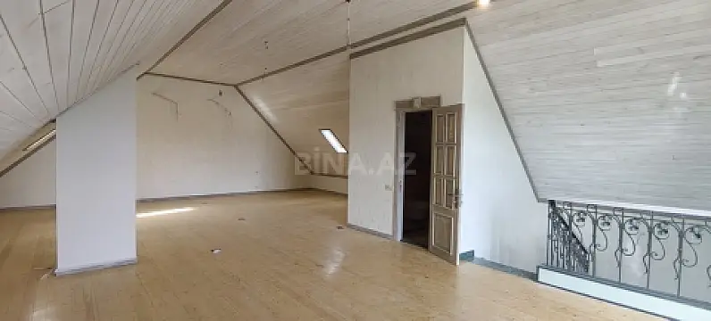 Satılır 5 otaqlı həyət evi 320 m²