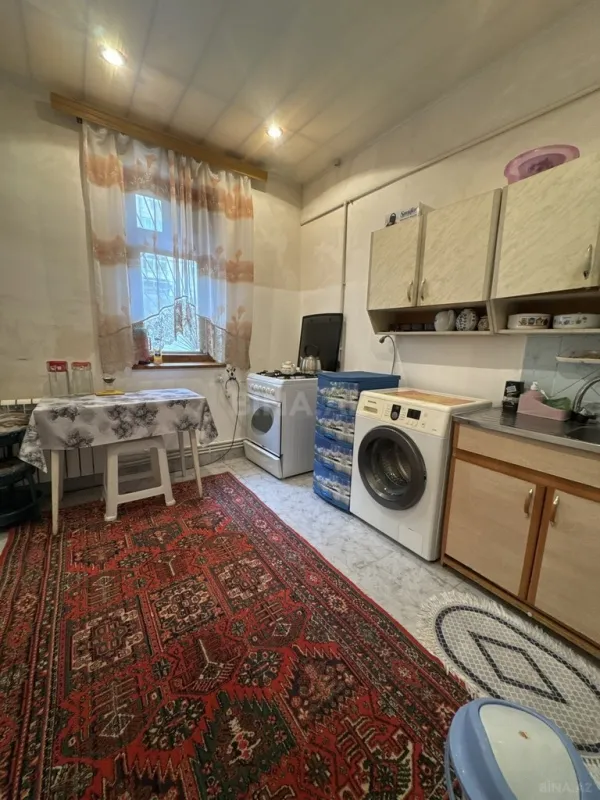Satılır 4 otaqlı mənzil 95 m²