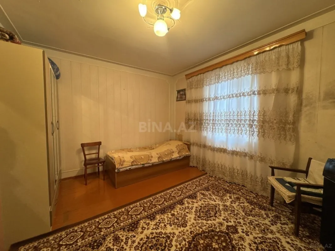 Satılır 4 otaqlı mənzil 95 m²
