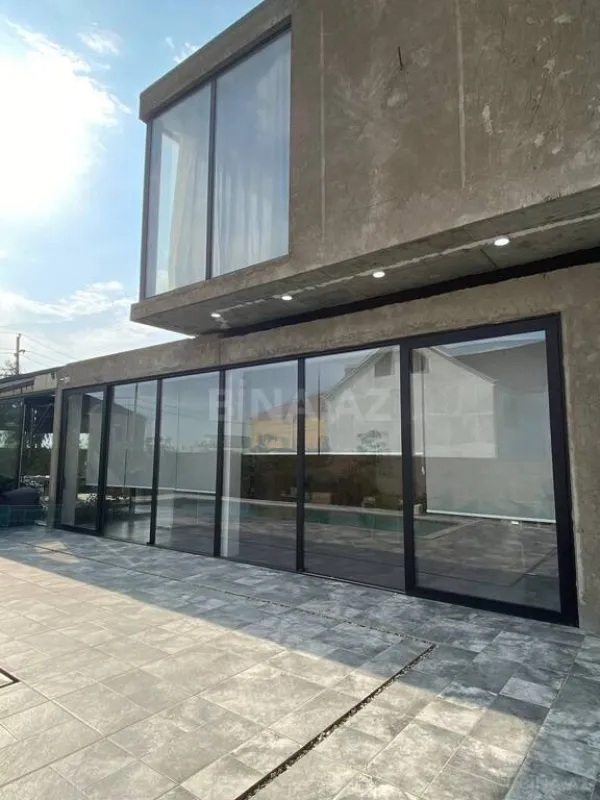 Satılır 14 otaqlı həyət evi 360 m²