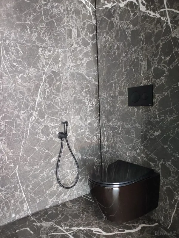 Satılır 14 otaqlı həyət evi 360 m²