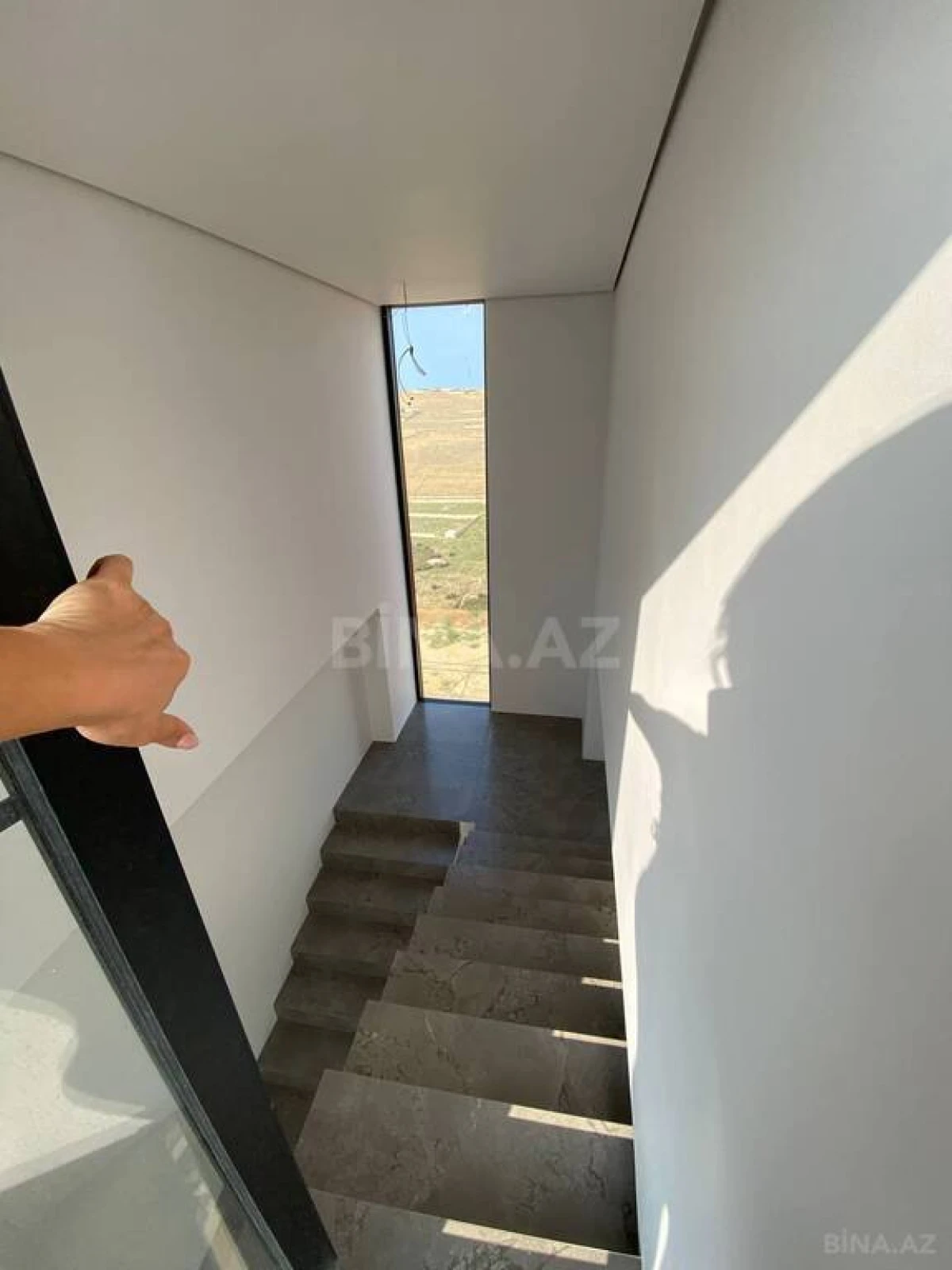 Satılır 14 otaqlı həyət evi 360 m²