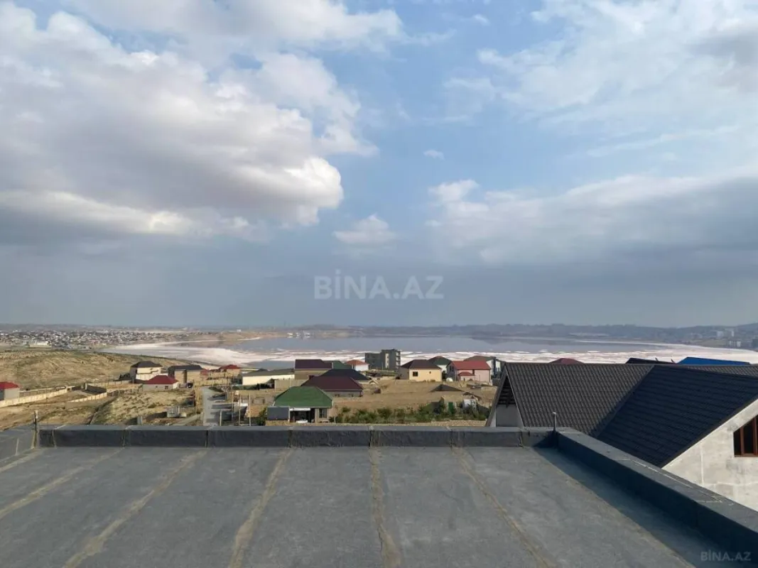 Satılır 14 otaqlı həyət evi 360 m²