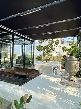 Satılır 14 otaqlı həyət evi 360 m²